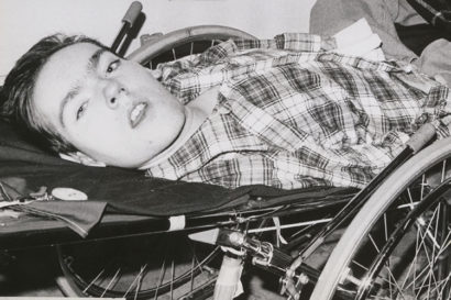 Mark O'brien in his specially designed wheelchair in the 1970s