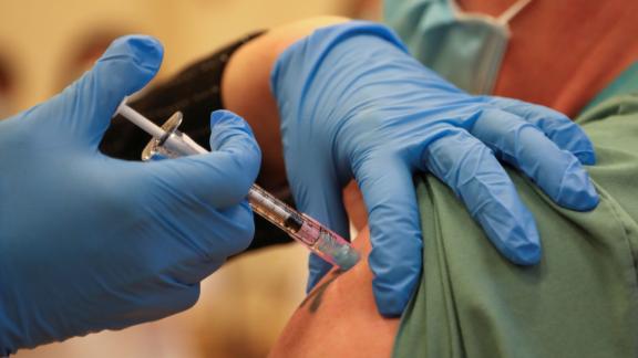 Ore. employers can require COVID-19 vaccinations, with some exceptions, state says