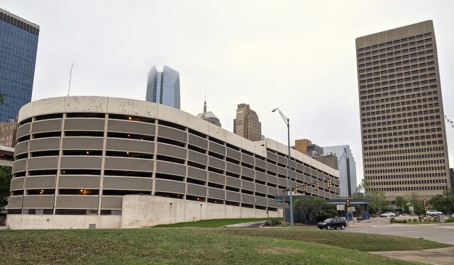State agencies in former Sandridge building face complaints about ADA